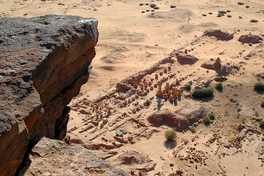 Discover the ruins around Jebel Barkal, the Olympus of the Nubians. They stand at the crossroads of History.