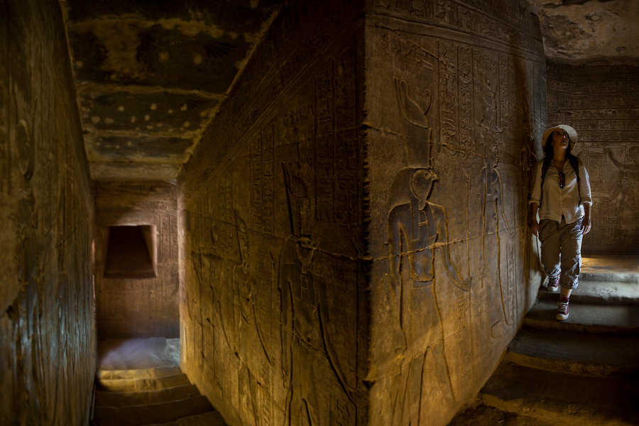 Enjoy all of the archaeological sites in tours that take advantage of the schedules to avoid the crowds and the tourists.