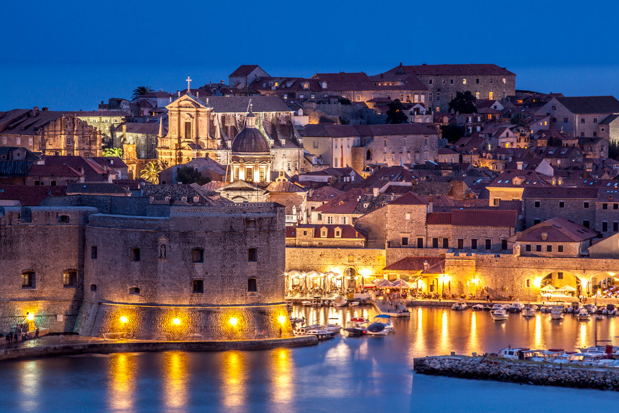Explore Dubrovnik at your own leisure. Roam romantic alleys or sip your favourite beverage in chic cafés.