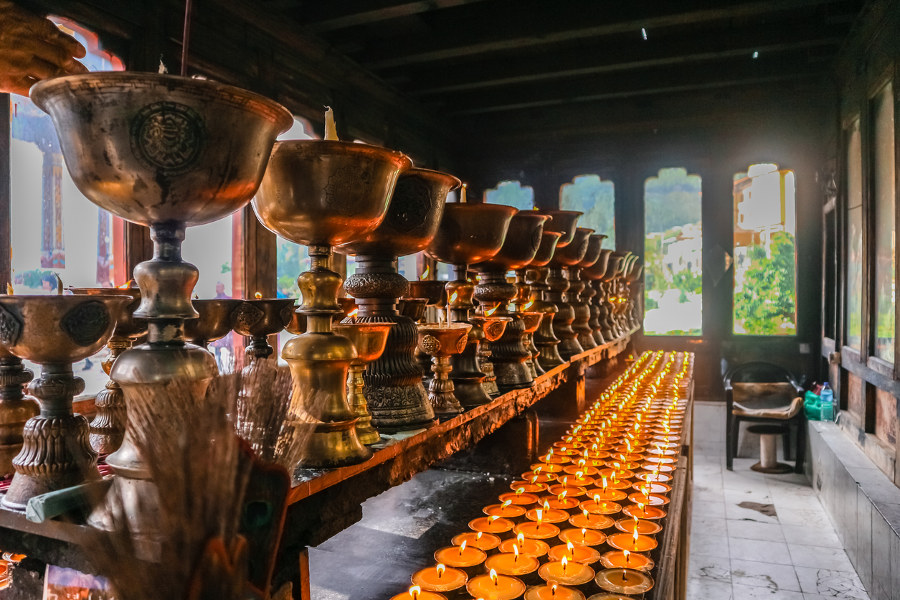 Meditate in Paga Temple and participate in a cleansing ceremony.