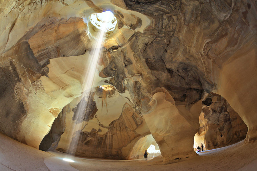 Meet Dr. Ian Stern. Join him in the dig of Beit Guvrin and help him uncover the secrets of this underground ancient city.