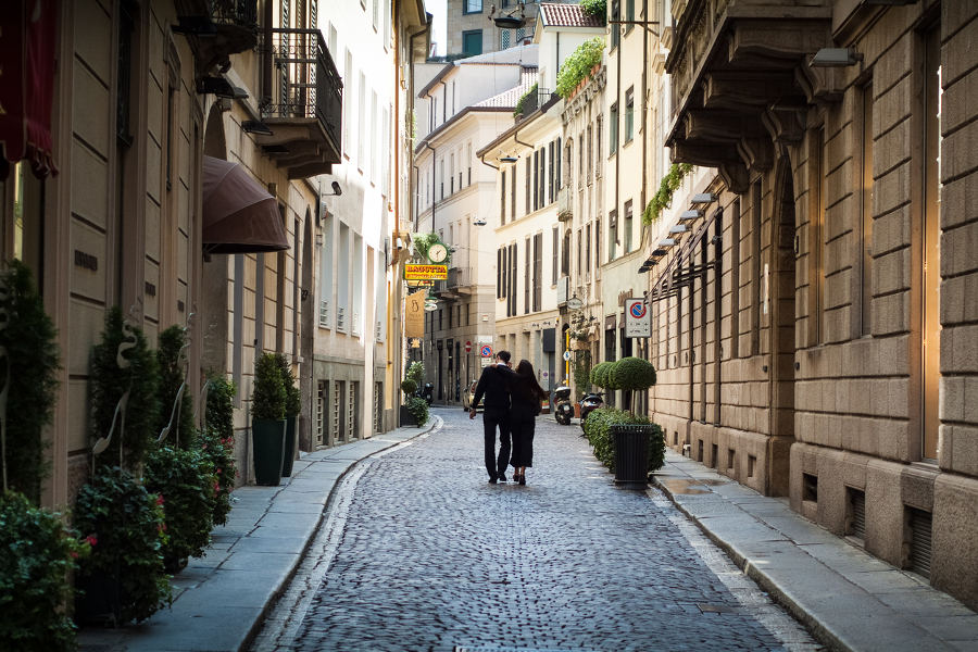 Art experts agree that get to the soul of Milan the feet are the vehicle of choice. Street art, open-air art, and mind-boggling architecture get intimate with those willing to spend a little sole.