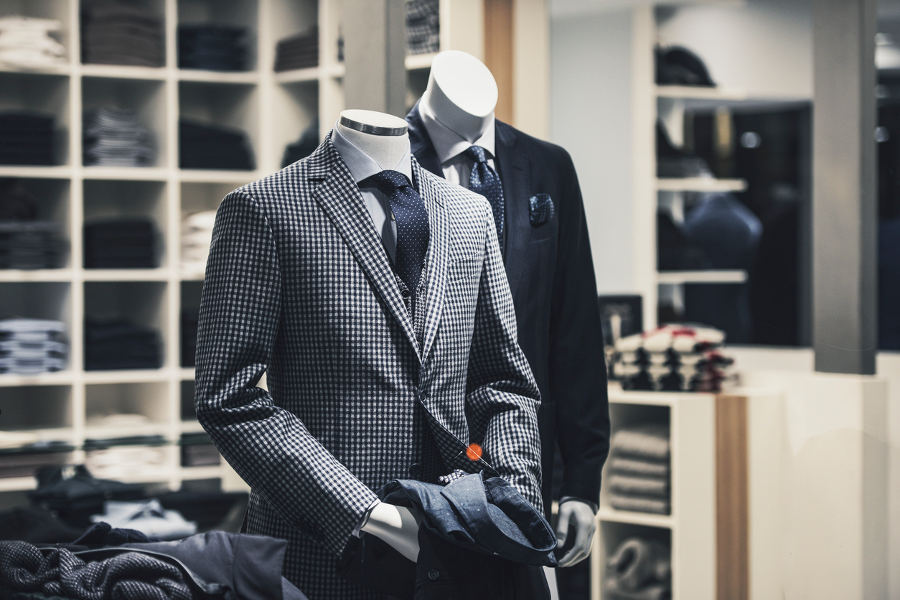 A traditional barber and shopping for timeless clothes; a secret speakeasy and cigars. Milan knows how to treat a gentleman.