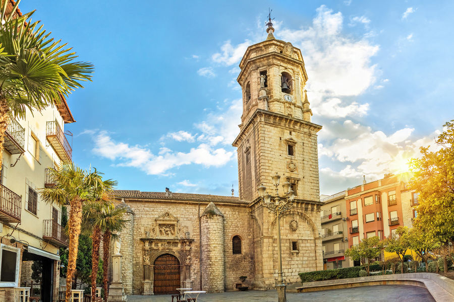 Enjoy the hospitality of Peru, and discover towns and villages off-the-beaten-path.