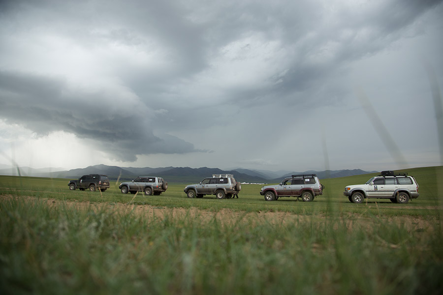 Cover a huge distance of over 2,000km and see what is reserved for the most audacious explorers only.