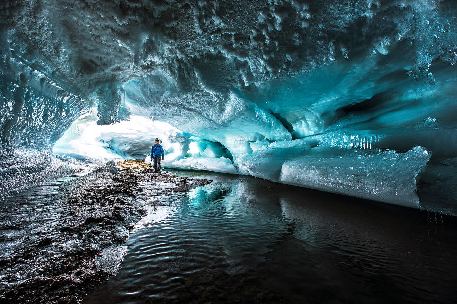 Spice the white expanses with a dose of adrenaline. From outback skiing ice-cave rappelling, to rock climbing and trekking.