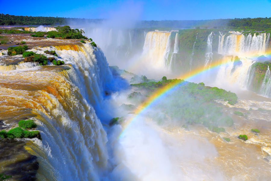 Enjoy the awe-inspiring Iguassu Falls, and visit the Bird Park before it opens to the public.