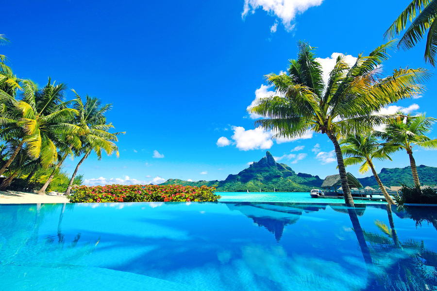 Enjoy a bespoke itinerary in any of the archipelagos that make up French Polynesia.