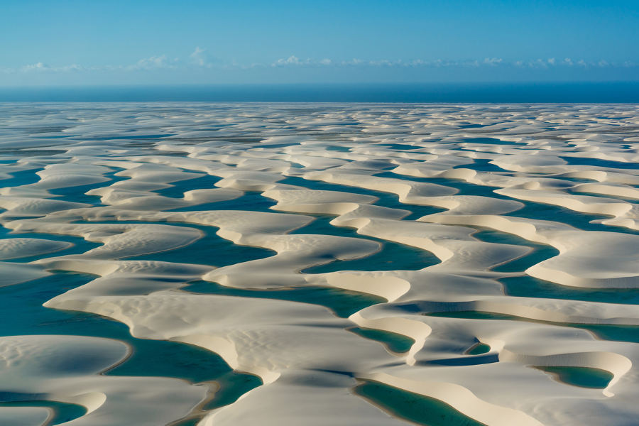 Add a touch of adrenaline to your Brazilian adventure in Lençóis Maranhenses National Park, the best spot in the world for kitesurfing.