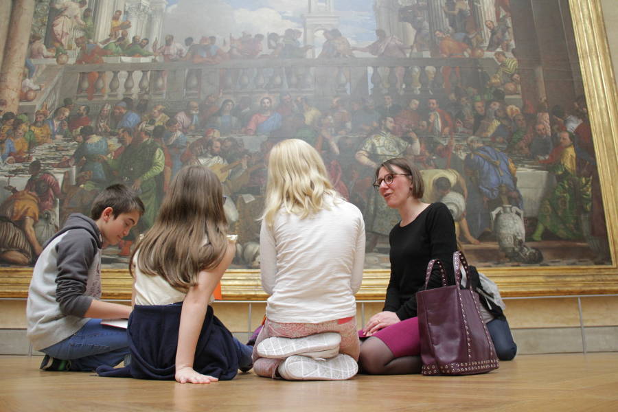 Go treasure hunting in the Louvre, lose yourself in the halls of Versaille, and explore medieval Paris through storytelling and games.