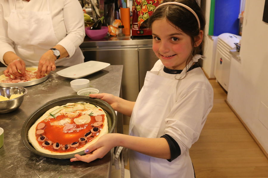 Learn to make your own gelato and cook your own pizza and even paint frescoes in fun, hands-on workshops.