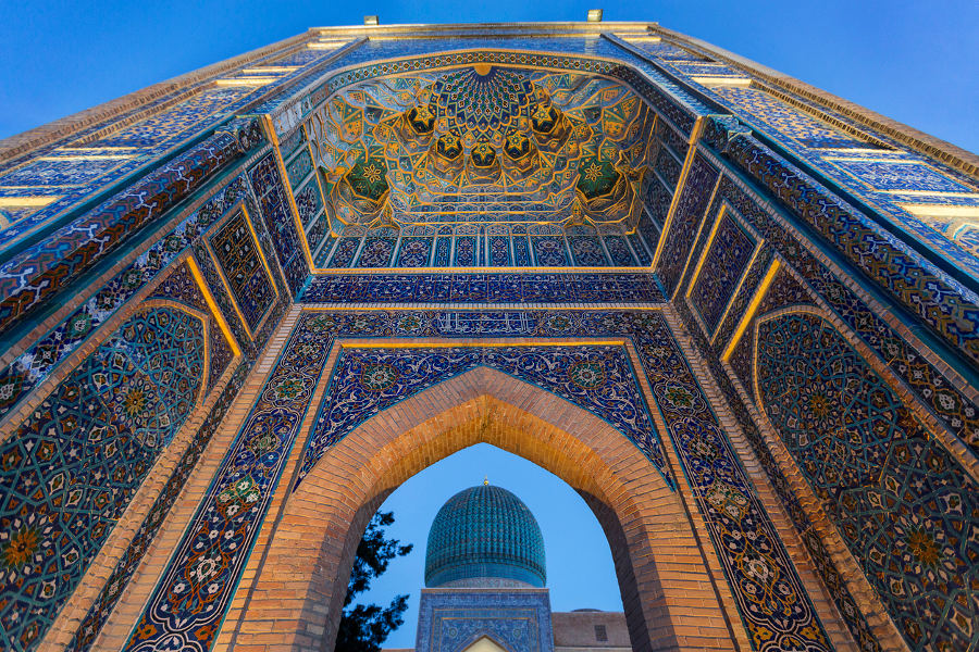 Discover ancient cities and trading posts, such as the legendary Bukhara and Samarkand.