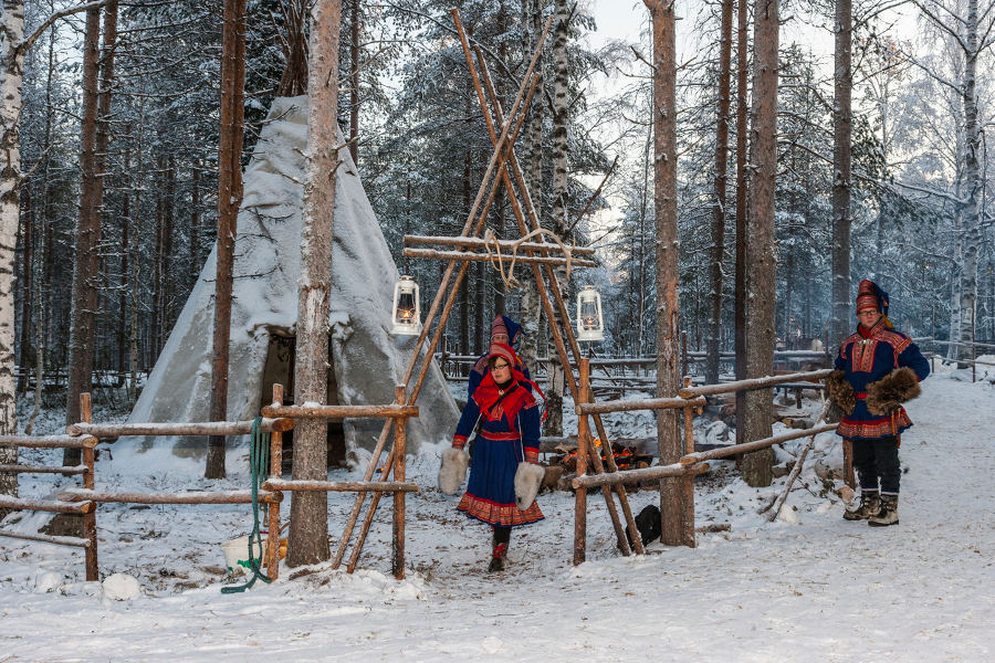 Learn of the traditions of the Sámi and interact with them and their reindeers.