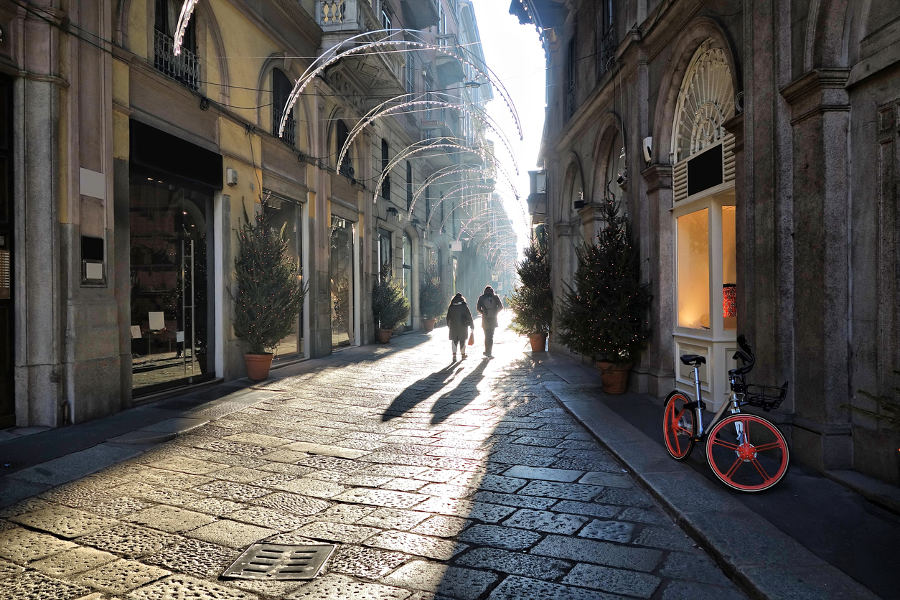 Tailor the experience to your interests and taste. You guide will guide you to the right ateliers and shops.
