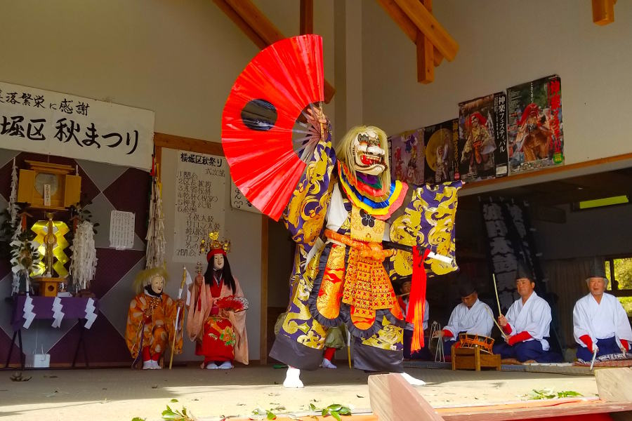 Enjoy a kagura performance, one of Japan’s most ancient art forms.