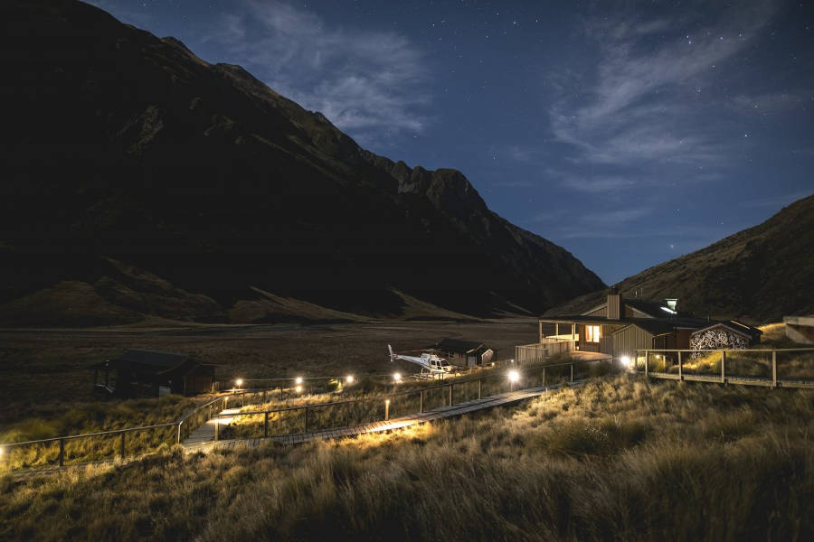 Stay in exclusive properties that blend the straightforward ruggedness of the land with comfort and elegance.