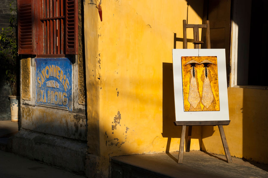 Visit Vietnam’s most prestigious art galleries; meet a new generation of cretors and enjoy the works of legendary artists.