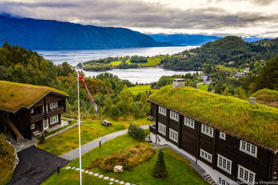Stay at wonderful hotels surrounded by inspiring nature and legends.