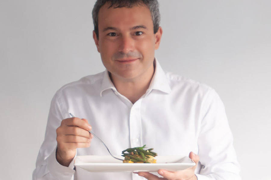 Blueflower founder, Chef Andrea Oschetti, will lead culinary activities and reveal the secrets of the Mediterranean Diet.
