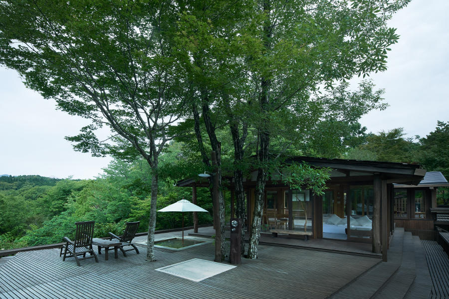 Stay in exclusive properties that range from the strictly traditional ryokan, to luxury resorts tailored to your every wish.