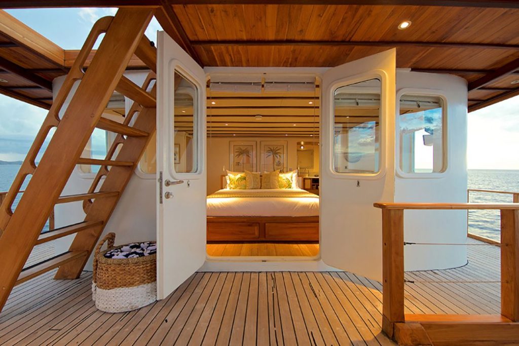 Embark on an authentic expedition without sacrificing luxury and comfort.